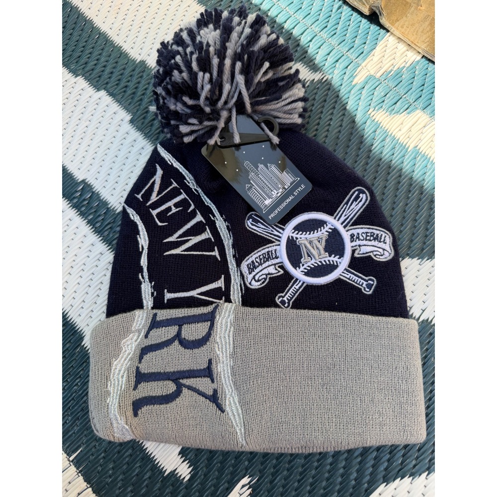 Professional Style New York Baseball Beanie Navy Grey Pom Cuffed Knit Hat NWT